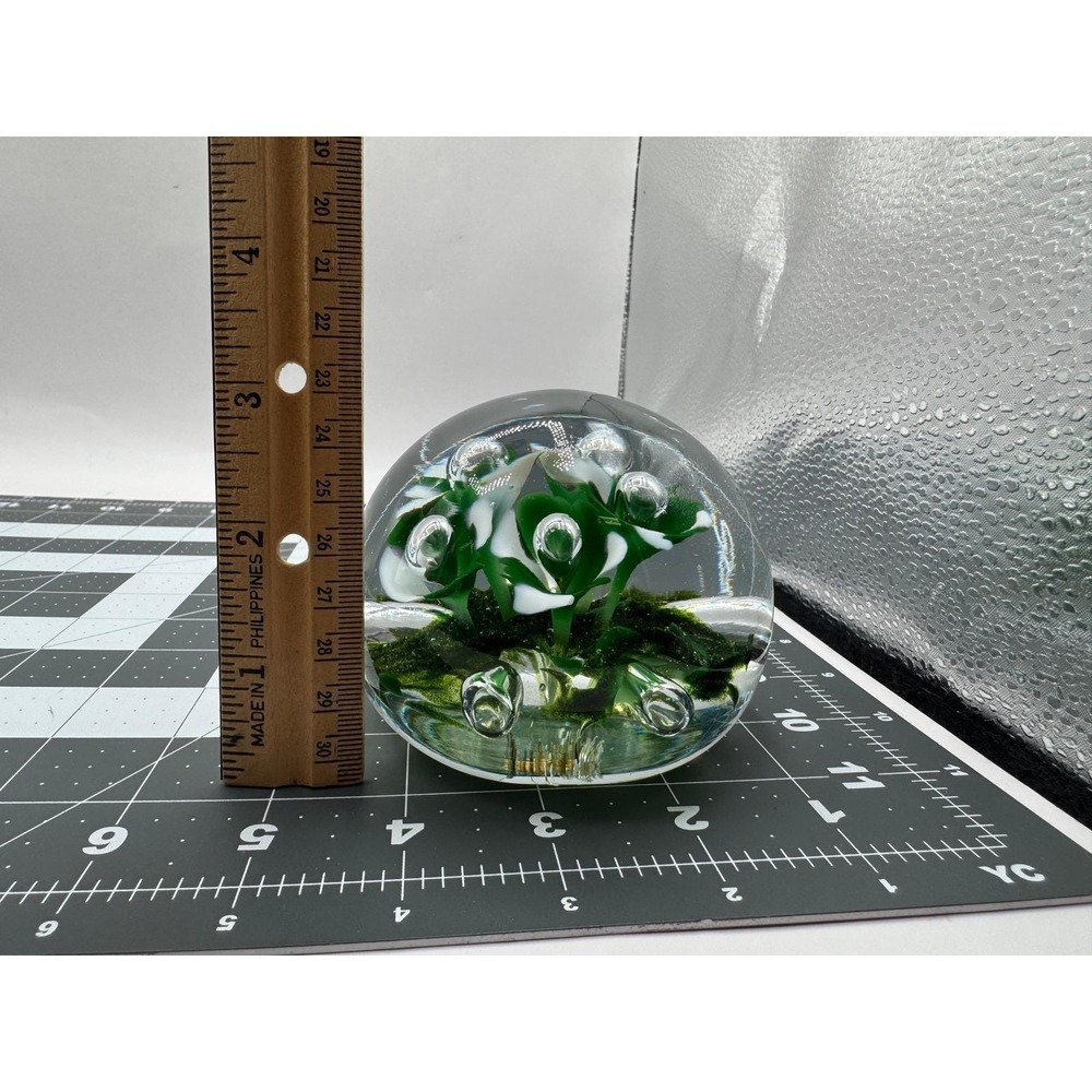 Jennings Bonnell JB Art Glass Paperweight Glitter Green White Floral Bubble - Picture 11 of 12